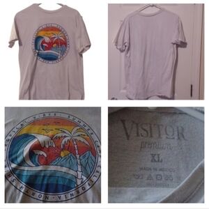 💙🌺White Graphic Tee with Tropical Print